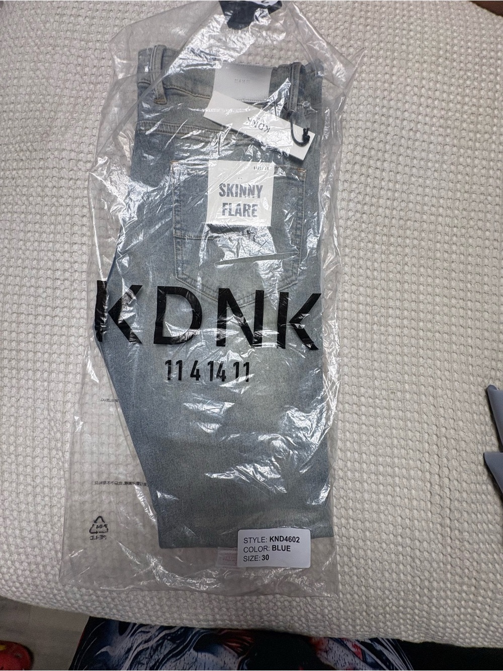 KDNK Men’s Blue Denim Jeans Skinny Flare 5-Pocket Logo Zip Size 30